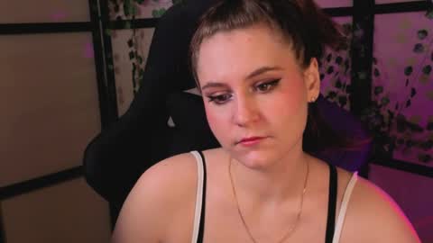 Snapshot of diana_floweri chatting on 04/24/26, 10:18 Diana online show from 04/24/26, 10:18