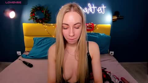 Diana  online show from 12/15/24, 09:03