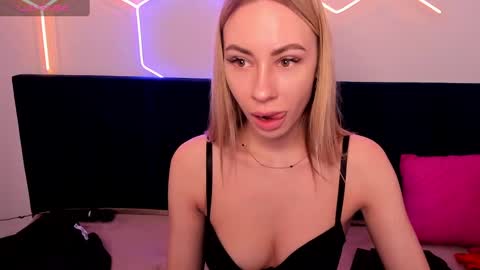 Diana  online show from 02/15/25, 08:54