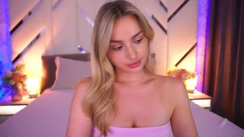 Snapshot of diana_nova chatting on 07/10/26, 01:47 diana_nova online show from 07/10/26, 01:47