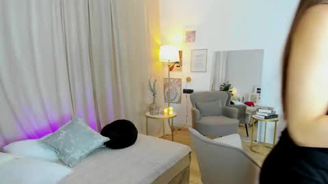 Snapshot of diana_soft chatting on 03/08/26, 07:12 Diana online show from 03/08/26, 07:12