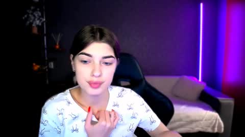 DIANA  online show from 09/19/25, 05:13