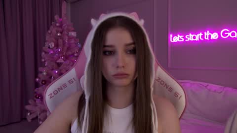 Snapshot of dianabecker chatting on 12/28/24, 11:37 Diana online show from 12/28/24, 11:37