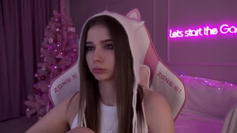 Snapshot of dianabecker chatting on 12/29/24, 02:49 Diana online show from 12/29/24, 02:49