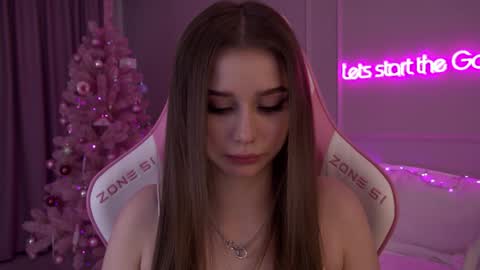 Snapshot of dianabecker chatting on 12/30/24, 12:32 Diana online show from 12/30/24, 12:32