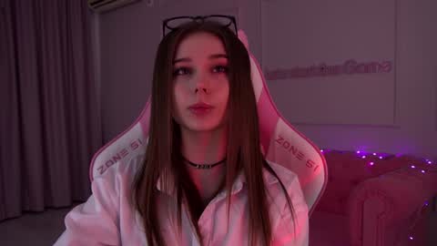 Snapshot of dianabecker chatting on 01/21/25, 06:45 Diana online show from 01/21/25, 06:45