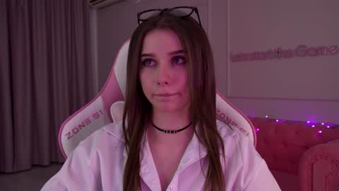 Snapshot of dianabecker chatting on 01/22/25, 12:48 Diana online show from 01/22/25, 12:48