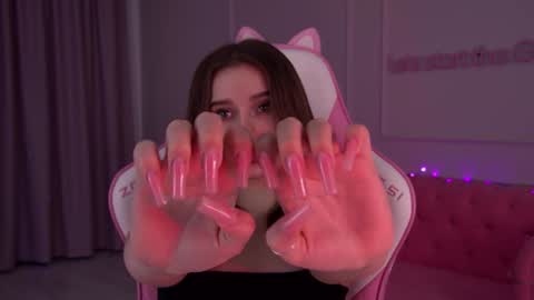 Snapshot of dianabecker chatting on 01/23/25, 09:50 Diana online show from 01/23/25, 09:50