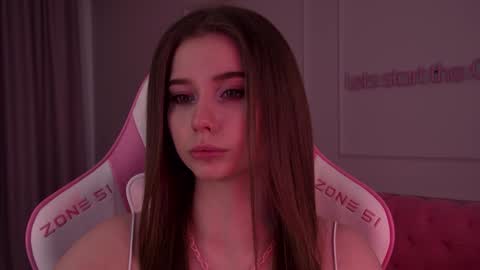 Snapshot of dianabecker chatting on 01/24/25, 06:14 Diana online show from 01/24/25, 06:14