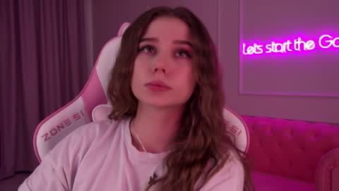 Snapshot of dianabecker chatting on 01/25/25, 06:35 Diana online show from 01/25/25, 06:35