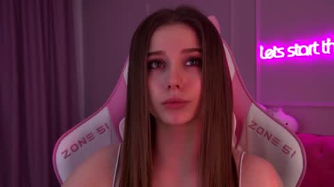 Snapshot of dianabecker chatting on 01/28/25, 09:19 Diana online show from 01/28/25, 09:19