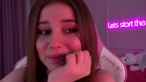 Snapshot of dianabecker chatting on 01/30/25, 11:24 Diana online show from 01/30/25, 11:24