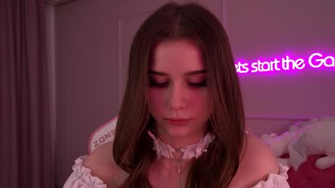 Snapshot of dianabecker chatting on 02/04/25, 04:05 Diana online show from 02/04/25, 04:05