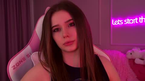 Snapshot of dianabecker chatting on 02/05/25, 09:40 Diana online show from 02/05/25, 09:40