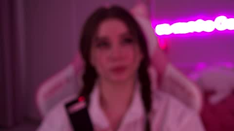 Snapshot of dianabecker chatting on 02/12/25, 12:48 Diana online show from 02/12/25, 12:48