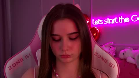 Snapshot of dianabecker chatting on 02/14/25, 04:04 Diana online show from 02/14/25, 04:04