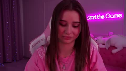 Snapshot of dianabecker chatting on 02/21/25, 02:06 Diana online show from 02/21/25, 02:06