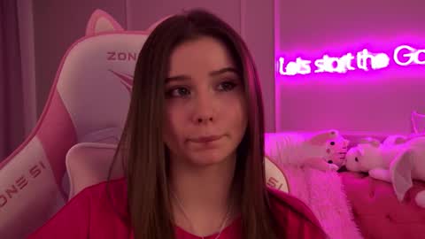 Snapshot of dianabecker chatting on 02/25/25, 01:20 Diana online show from 02/25/25, 01:20