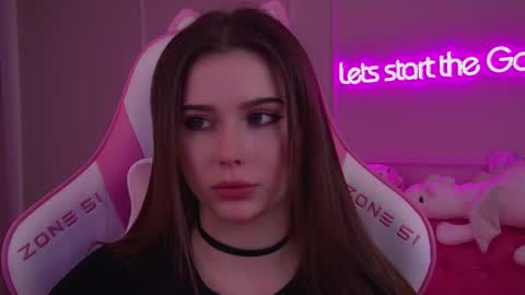 Snapshot of dianabecker chatting on 02/27/25, 10:42 Diana online show from 02/27/25, 10:42