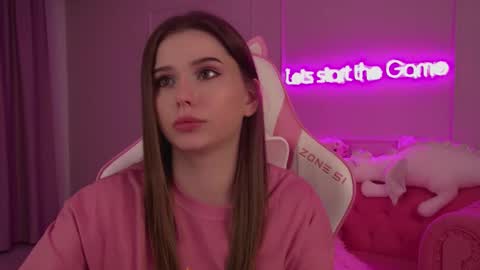 Snapshot of dianabecker chatting on 03/04/25, 01:55 Diana online show from 03/04/25, 01:55