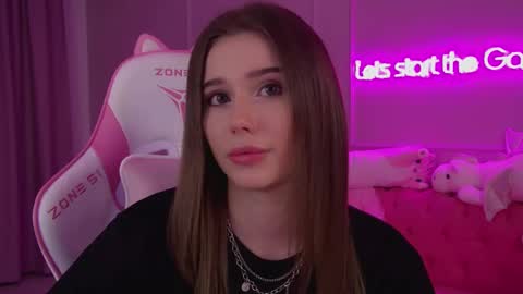 Snapshot of dianabecker chatting on 03/04/25, 07:54 Diana online show from 03/04/25, 07:54