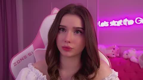 Snapshot of dianabecker chatting on 03/07/25, 03:19 Diana online show from 03/07/25, 03:19