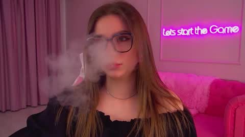 Snapshot of dianabecker chatting on 09/15/25, 06:30 Diana online show from 09/15/25, 06:30