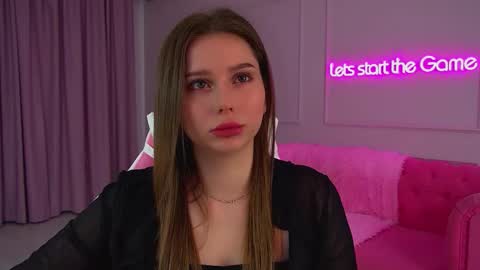 Snapshot of dianabecker chatting on 09/18/25, 07:05 Diana online show from 09/18/25, 07:05