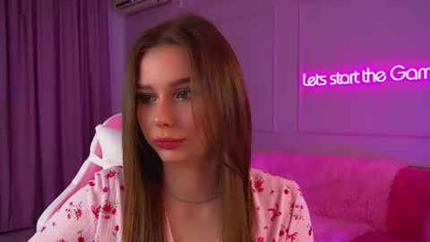 Snapshot of dianabecker chatting on 09/26/25, 06:34 Diana online show from 09/26/25, 06:34