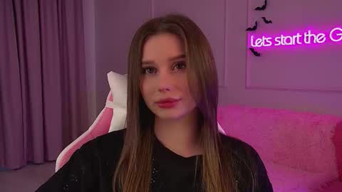 Snapshot of dianabecker chatting on 10/15/25, 11:21 Diana online show from 10/15/25, 11:21