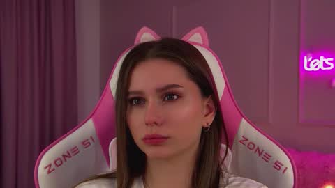 Diana online show from 12/18/25, 06:25