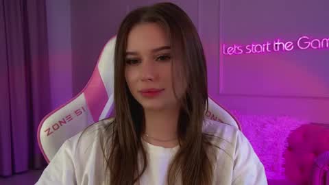 Snapshot of dianabecker chatting on 04/23/26, 06:32 Diana online show from 04/23/26, 06:32