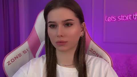 Snapshot of dianabecker chatting on 07/04/26, 06:41 Diana online show from 07/04/26, 06:41