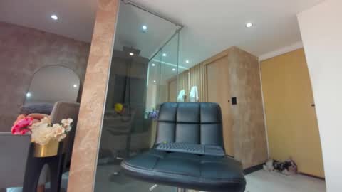 dianac1998 online show from 01/27/25, 11:11