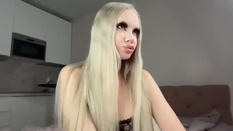 Snapshot of dianadesire_ chatting on 02/02/26, 03:55 Diana online show from 02/02/26, 03:55