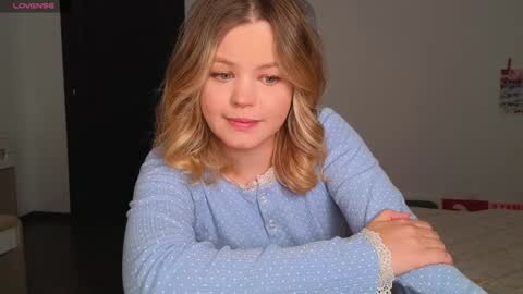 Olga online show from 09/25/25, 01:26