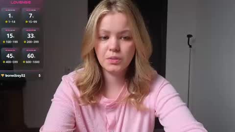 Snapshot of dianaholiday chatting on 06/20/26, 02:31 Olga online show from 06/20/26, 02:31
