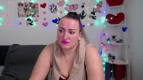 Diana online show from 03/06/25, 06:52