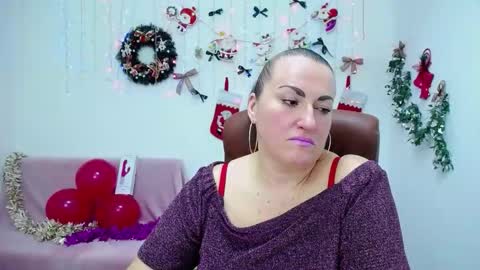 Diana online show from 12/19/25, 06:59