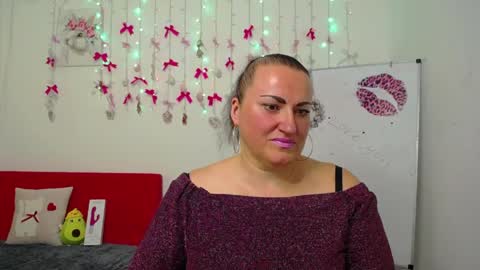 Snapshot of dianamgg chatting on 04/07/26, 05:30 Diana online show from 04/07/26, 05:30