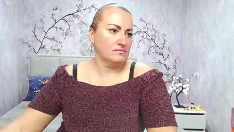 Snapshot of dianamgg chatting on 05/19/26, 05:25 Diana online show from 05/19/26, 05:25
