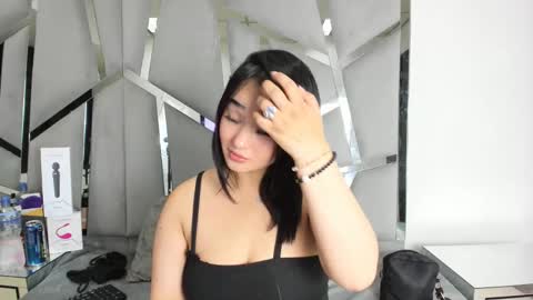 dianarous online show from 11/04/25, 03:05