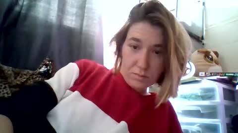 Snapshot of dianarussell864 chatting on 10/18/25, 02:29 dianarussell864 online show from 10/18/25, 02:29