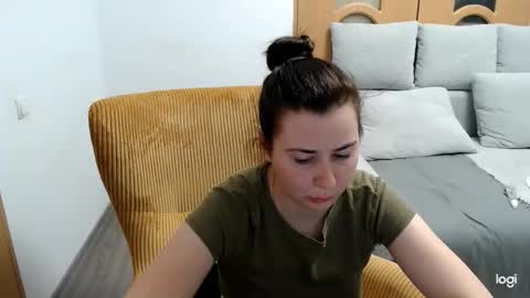 Snapshot of dianasmiey7 chatting on 04/15/26, 07:58 dianasmiey7 online show from 04/15/26, 07:58