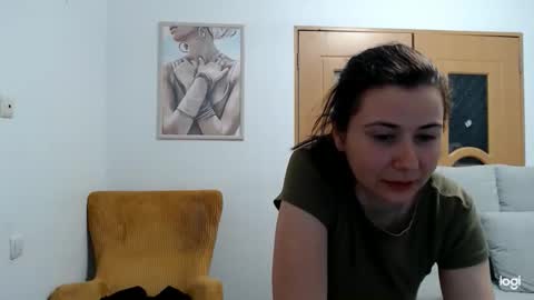 Snapshot of dianasmiey7 chatting on 04/18/26, 08:20 dianasmiey7 online show from 04/18/26, 08:20