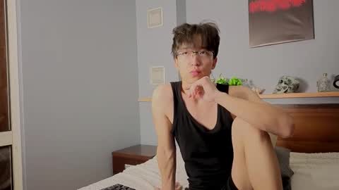 Snapshot of dianinav chatting on 02/14/26, 02:25 Adam online show from 02/14/26, 02:25