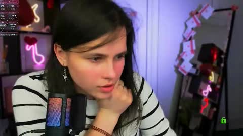 Snapshot of diara_ti chatting on 02/14/26, 07:16 diara ti online show from 02/14/26, 07:16
