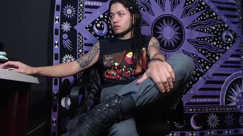 Snapshot of dicaprioo_ chatting on 01/08/25, 07:03 DICAPRIO online show from 01/08/25, 07:03