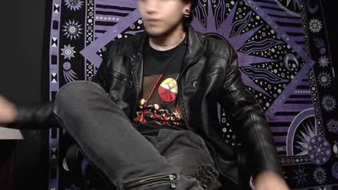 Snapshot of dicaprioo_ chatting on 01/16/25, 02:09 DICAPRIO online show from 01/16/25, 02:09