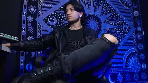 Snapshot of dicaprioo_ chatting on 02/11/25, 12:59 DICAPRIO online show from 02/11/25, 12:59